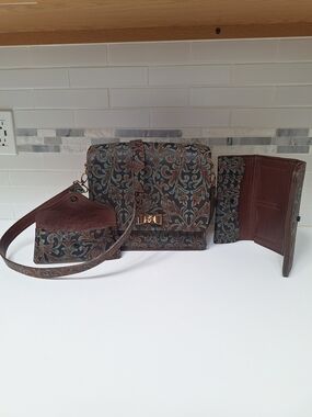 Floral Embossed Brown Crossbody Bag with Wallet